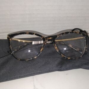 Tortoise Shell Cat-Eye Glasses